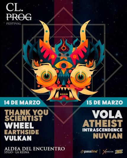 Cartel promocional del festival "CL. PROG FESTIVAL". Sobre un fondo oscuro que simula el espacio estrellado con líneas geométricas sutiles en gris y una barra vertical roja central, domina una ilustración vibrante y compleja de una cabeza o máscara estilizada, de aspecto místico o tribal. Predominan los colores naranja, rojo, amarillo y azul turquesa. Presenta dos grandes ojos circulares con múltiples anillos, cuernos o apéndices en la parte superior, elementos que simulan llamas y una boca den…