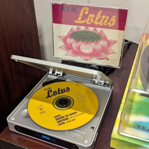 Cd single "Lotus" de R.E.M.