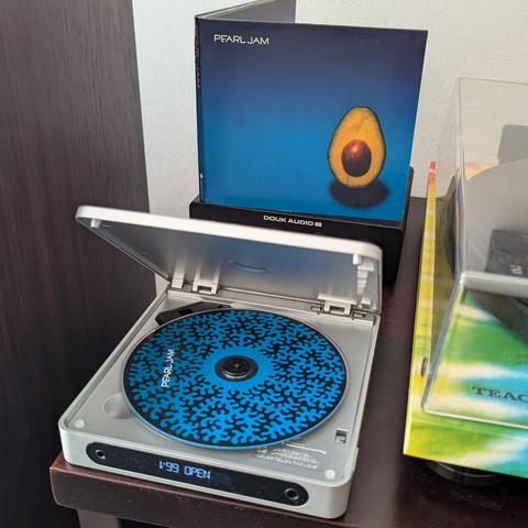 Disco en CD homónimo de Pearl Jam